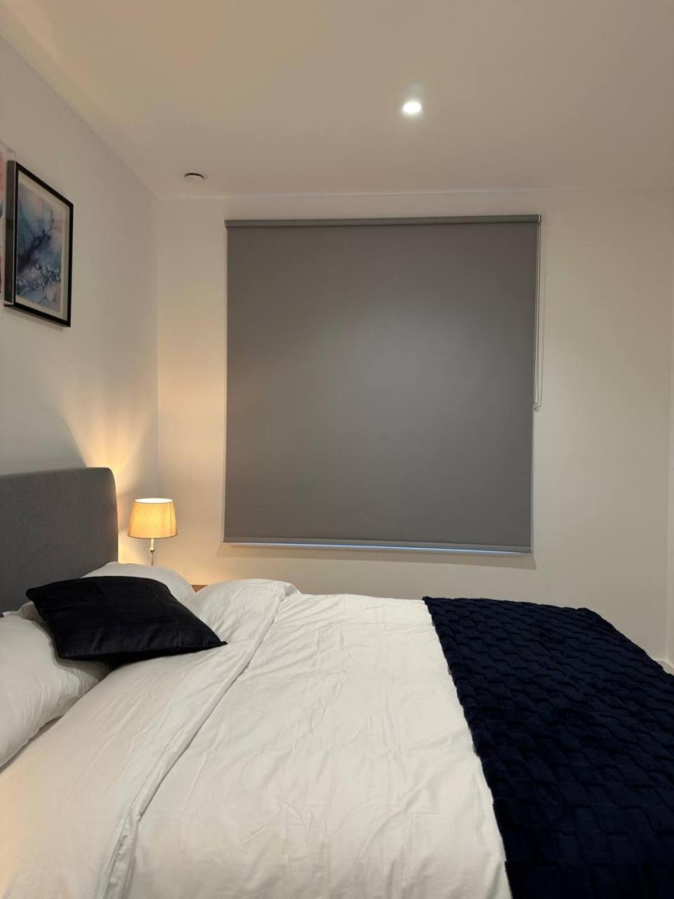 - Full Fernish - Chic & Stylish Flat * London